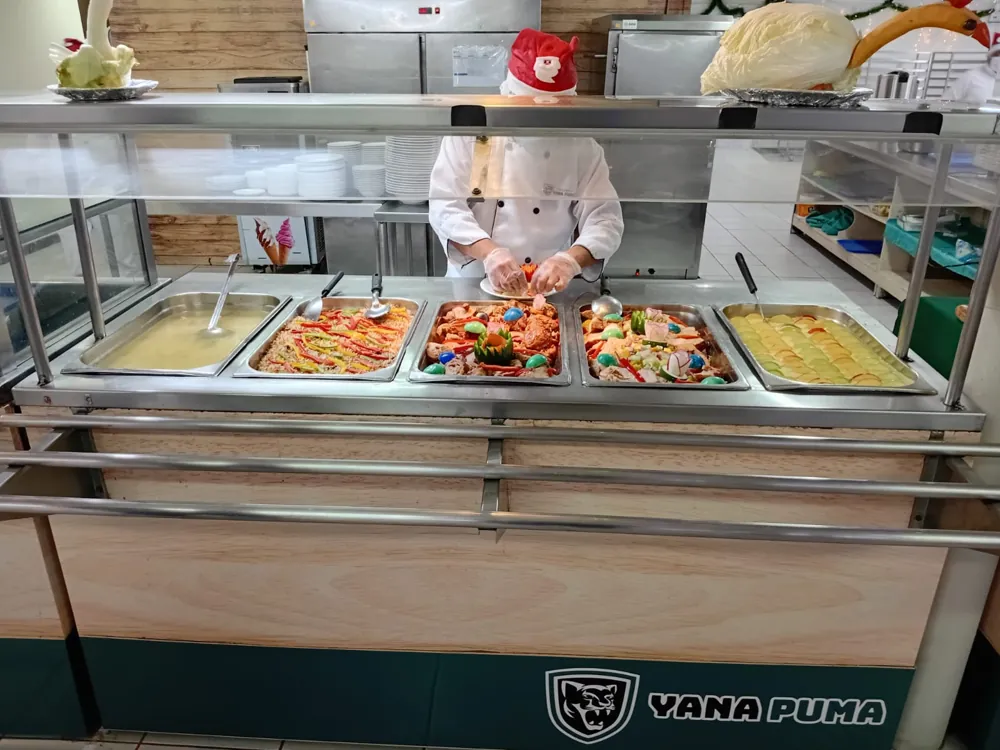Cocina industrial del servicio de alimentación